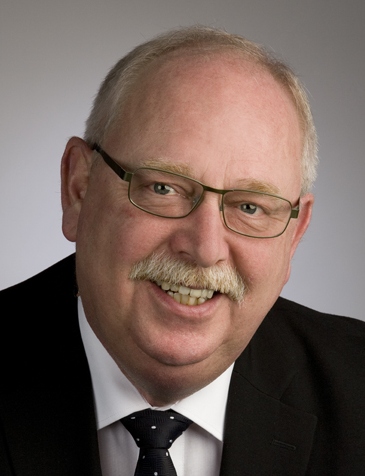 Hans Henneke, sportpolitischer Sprecher
