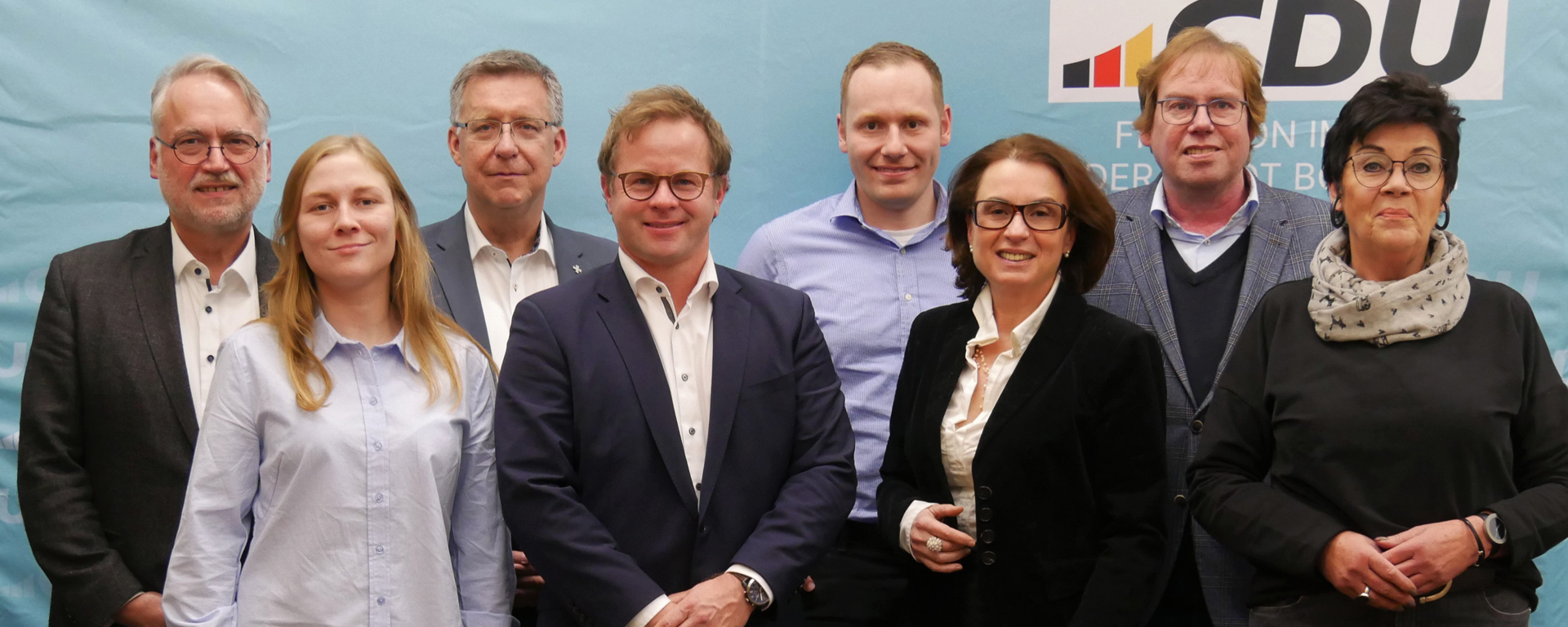 Foto (Guido Endemann) v. l. n. r.: Christian Haardt, Monika Czyz, Dr. Andreas Bracke, Karsten Herlitz, Dr. Daniel Obitz, Irina Becker, Dr. Stefan Jox, Angelika Dmenil